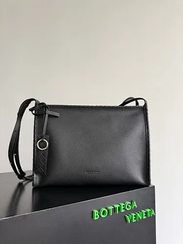 All categories 💚 Top version men’s bags 💚 BV 2026 official website new BV crossbody bag